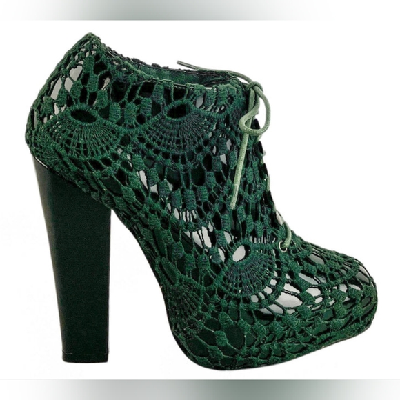 NIB sz 6 Rodarte x Opening Ceremony crocheted leather boots - Picture 1 of 5
